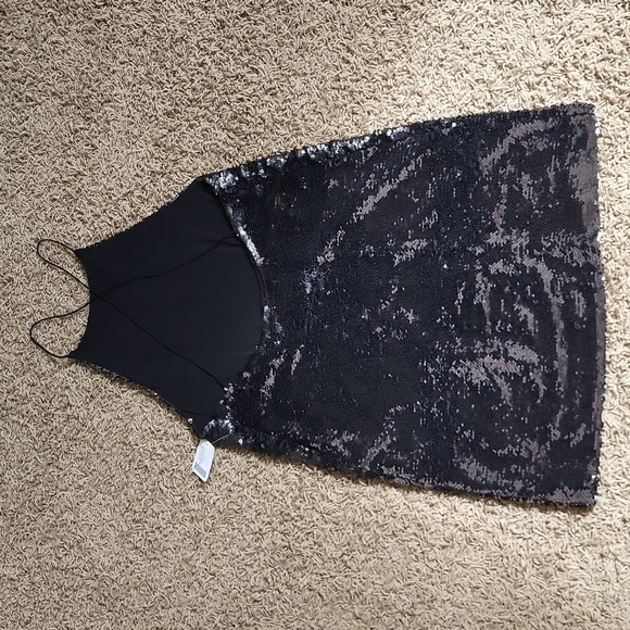 NWT Urban Outfitters Ecote Ella Black Sequin Mini Dress Small Color Changing - Picture 7 of 7